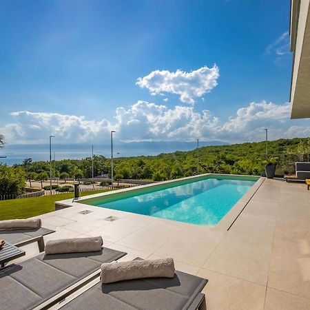 Villa Ameli Apartment With Swimming Pool 리예카 외부 사진
